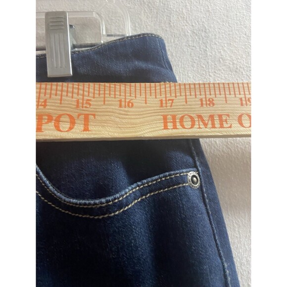 Chicos 2 Jeans Womens Large Short Blue Denim So Slimming 5 Pocket - Picture 8 of 10
